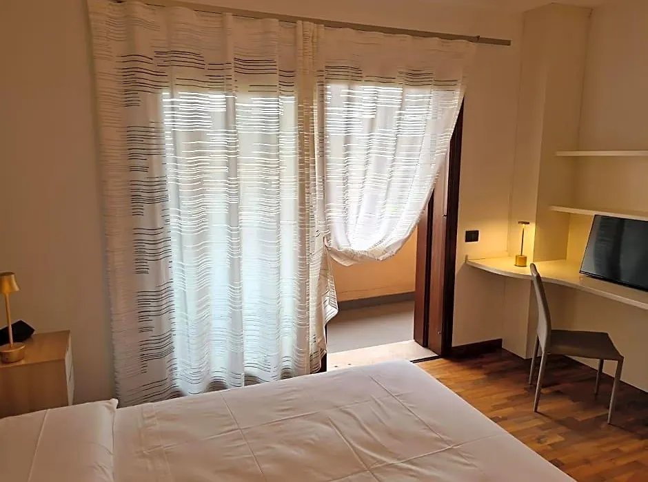 Bed&Breakfast Rezzonico-1